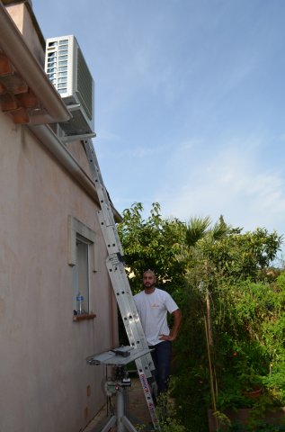 pose d'une climatisation  réversible à Hyères
